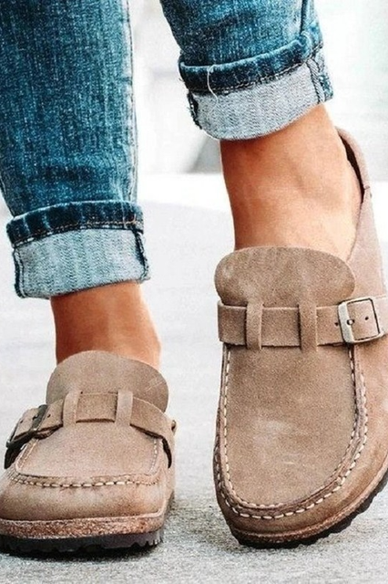 MODERN SANDAL MADE OF VINTAGE LEATHER - LUIZ
