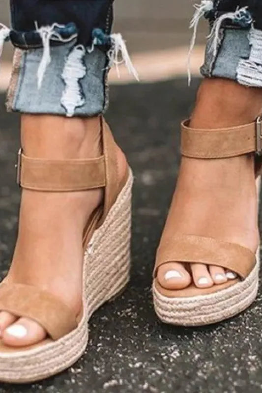 Innah™ Casual Chic Wedge