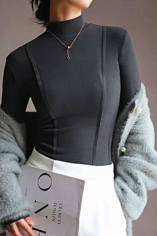 Lia™ Long Sleeve Turtleneck