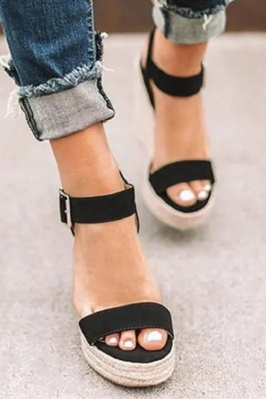 Innah™ Casual Chic Wedge